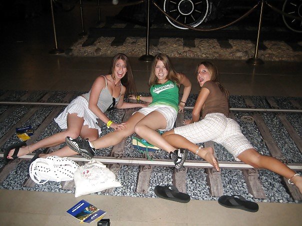 FaceBook Panty Peek 13 #8414799