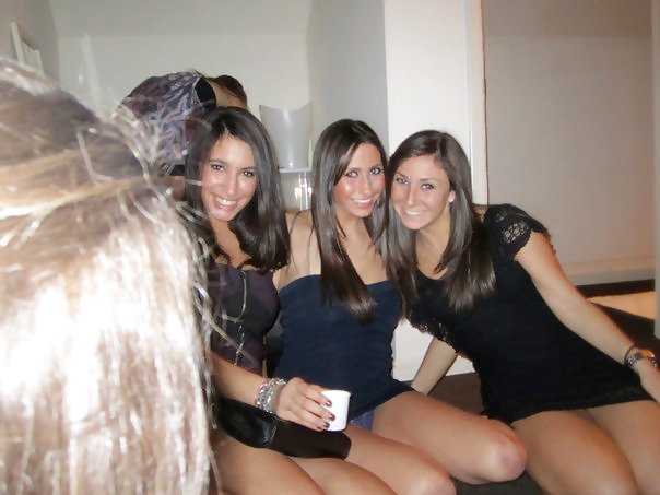 FaceBook Panty Peek 13 #8414943