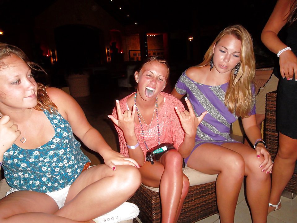 FaceBook Panty Peek 13 #8414980