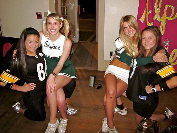 FaceBook Panty Peek 13 #8415024