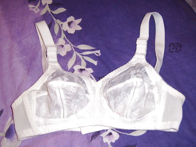 Grand Soutien-gorge De Coupe Pour Femme Mûre #15747321