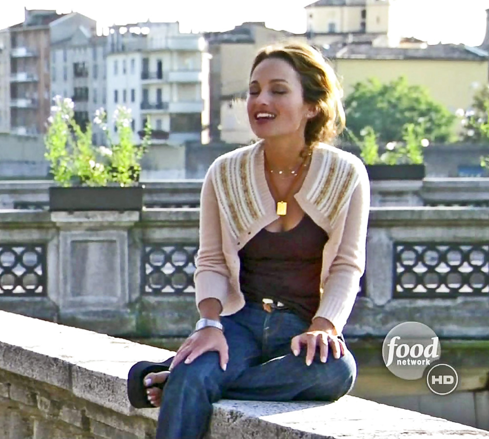 Giada de laurentiis & i suoi pupazzi di maglione
 #6177309