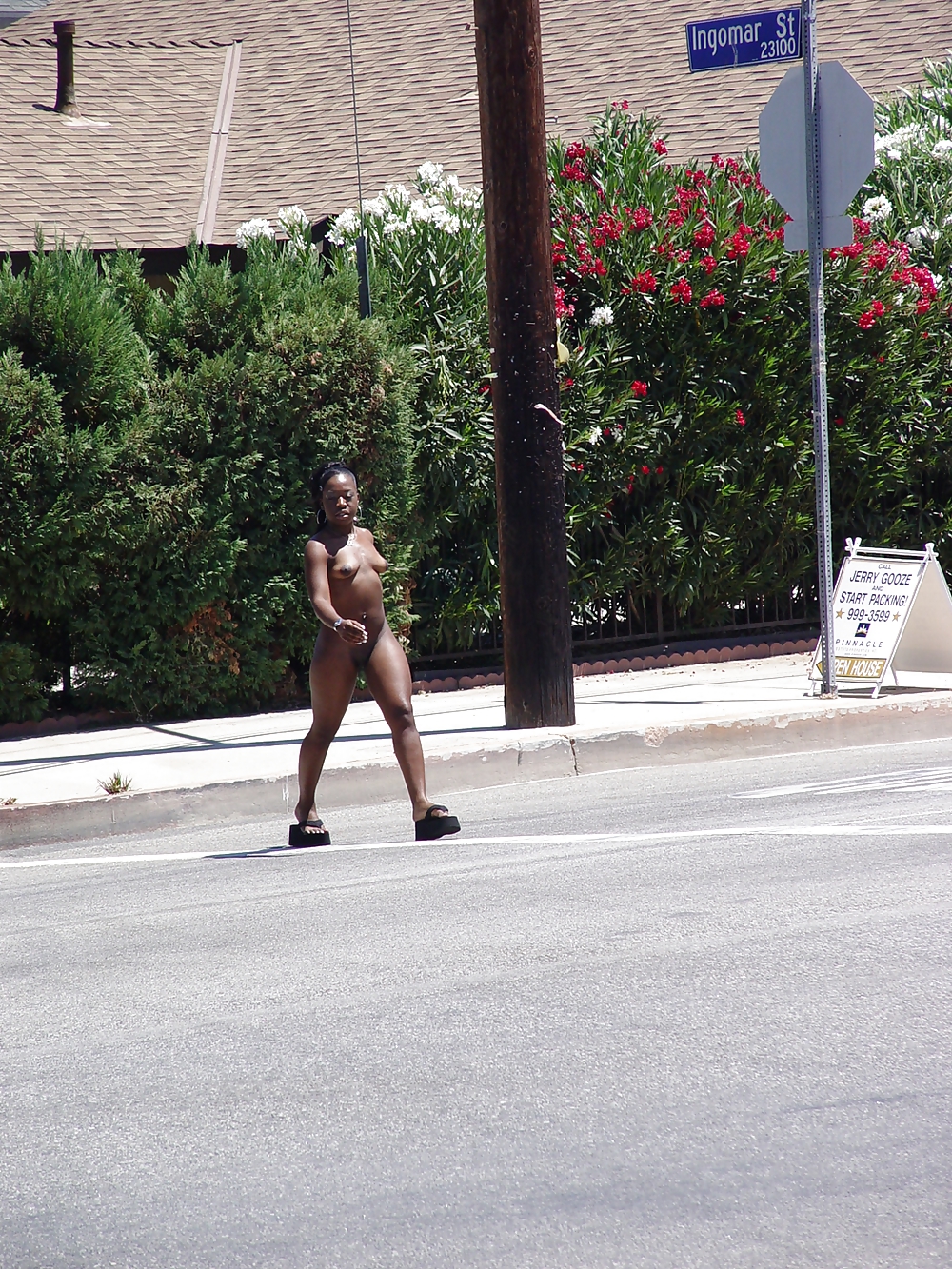 Black Woman Nude in Public #21827587
