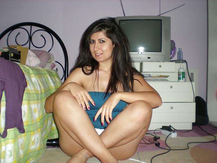 FAKE AND CUM on this slutty turkish teen she need it  #9190186