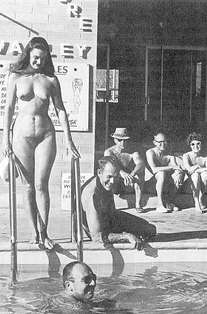 Naked & unashamed #65 - rivista vintage
 #9530531