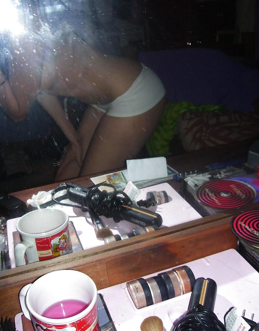 Brunnette showing her nice body #4233910