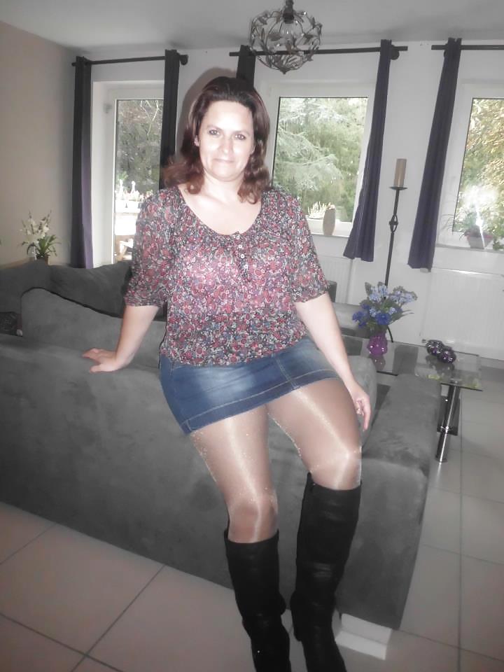 Horny dutch mom Bianca from Facebook. dirty comments please #16290113