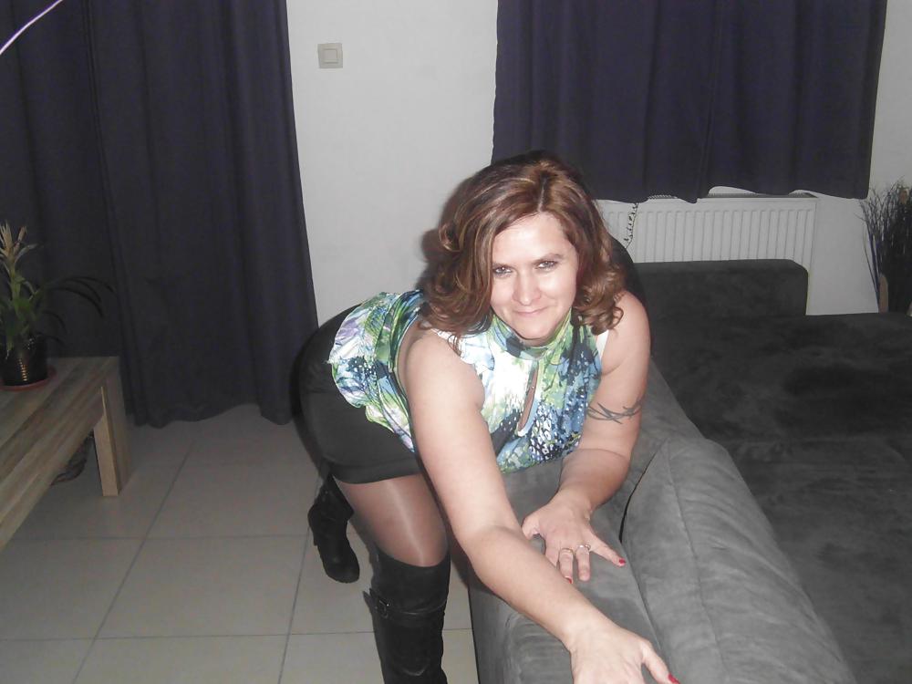 Horny dutch mom Bianca from Facebook. dirty comments please #16290121