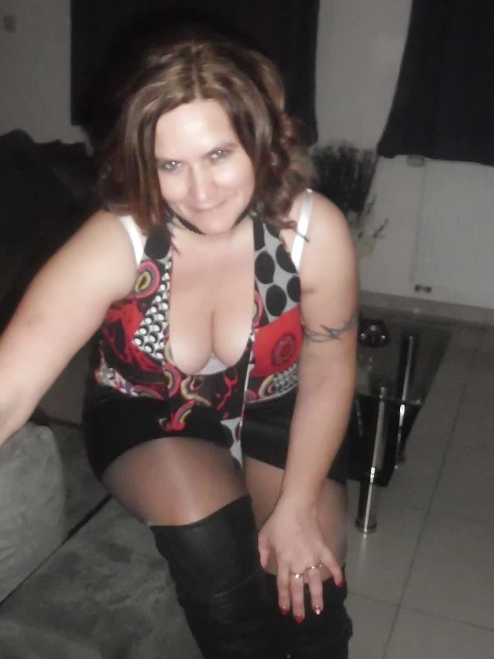 Horny dutch mom Bianca from Facebook. dirty comments please #16290165
