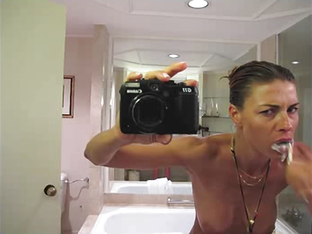 それは誰ですか？
 #15982938