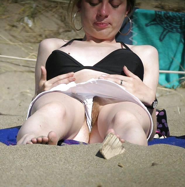 Upskirts - n. c. 
 #11701399