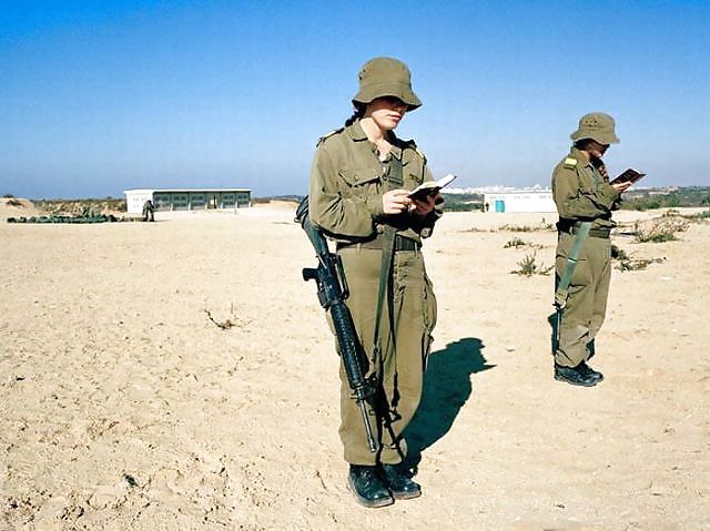 Ragazze dell'esercito israeliano (non nude)
 #7291185