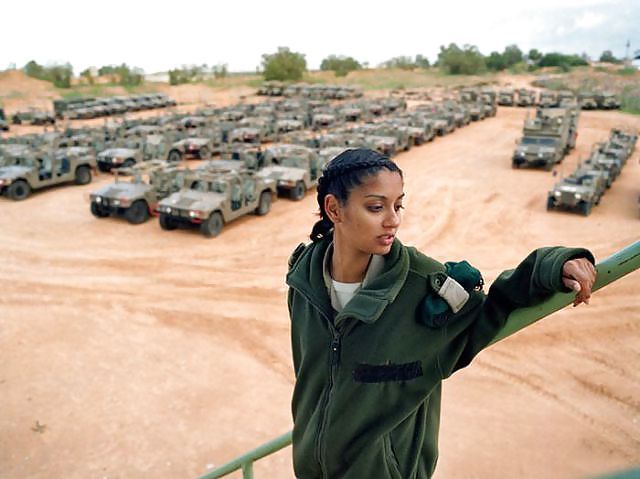 Chicas del ejército israelí (no desnudas)
 #7291257