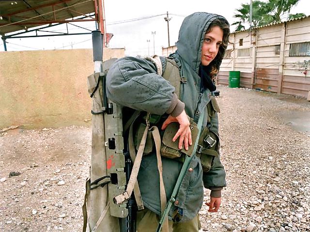 Ragazze dell'esercito israeliano (non nude)
 #7291303