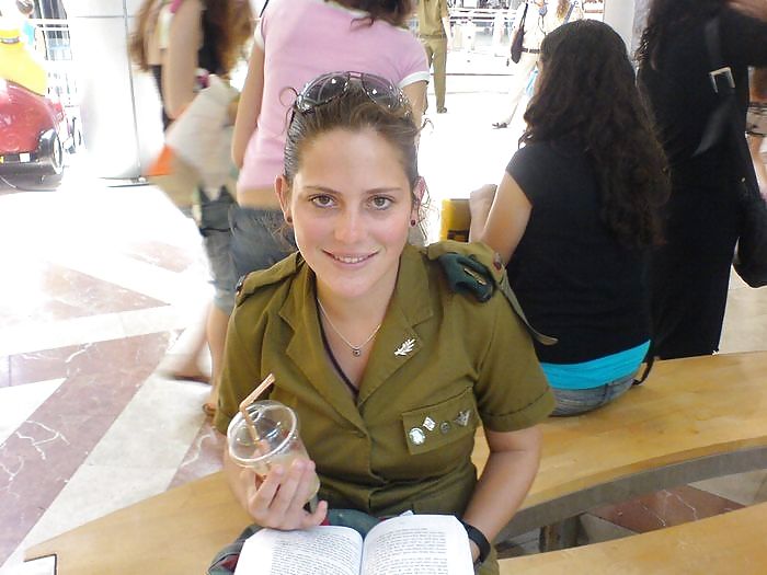 Chicas del ejército israelí (no desnudas)
 #7291430