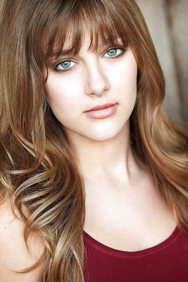 Aubrey Peeples #19164258