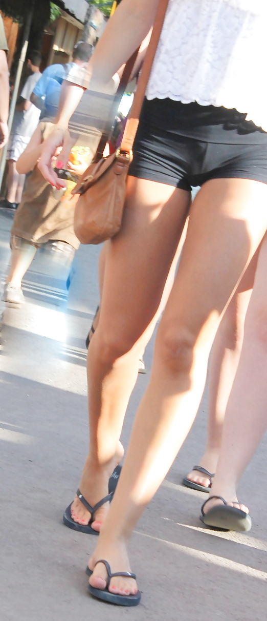 Pendeja con shorcito sexy
 #15593367