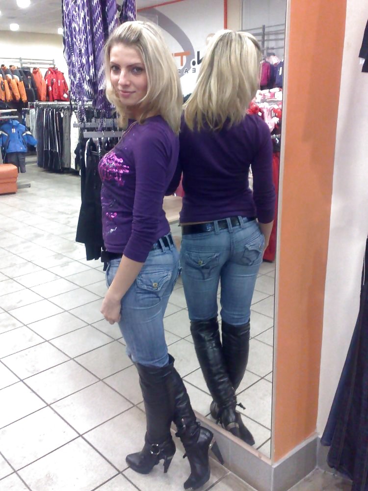 Beautys in boots and jeans #7808001