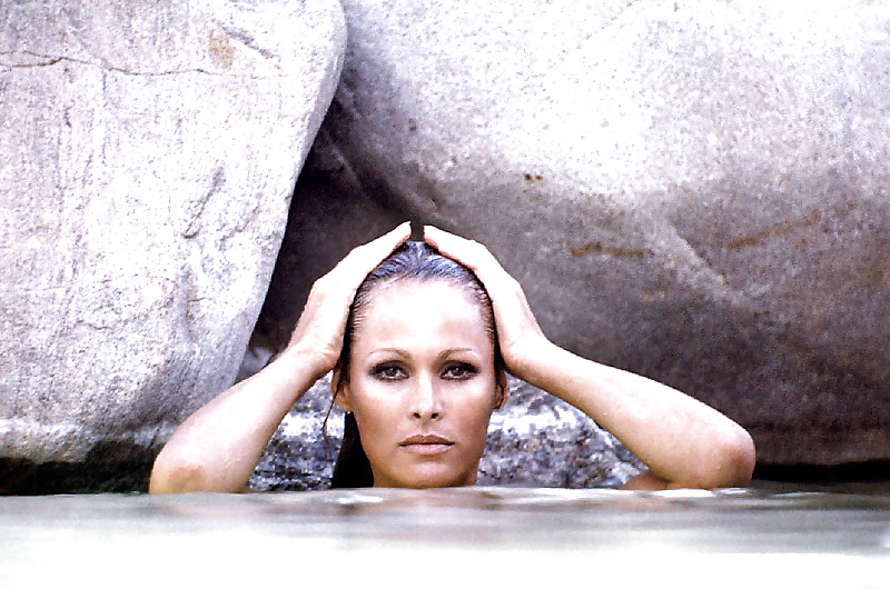 Ursula-andress #22648119