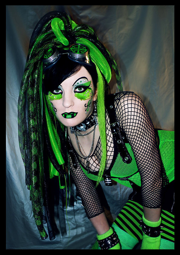 Cyber Goth Girls #2 #4012038