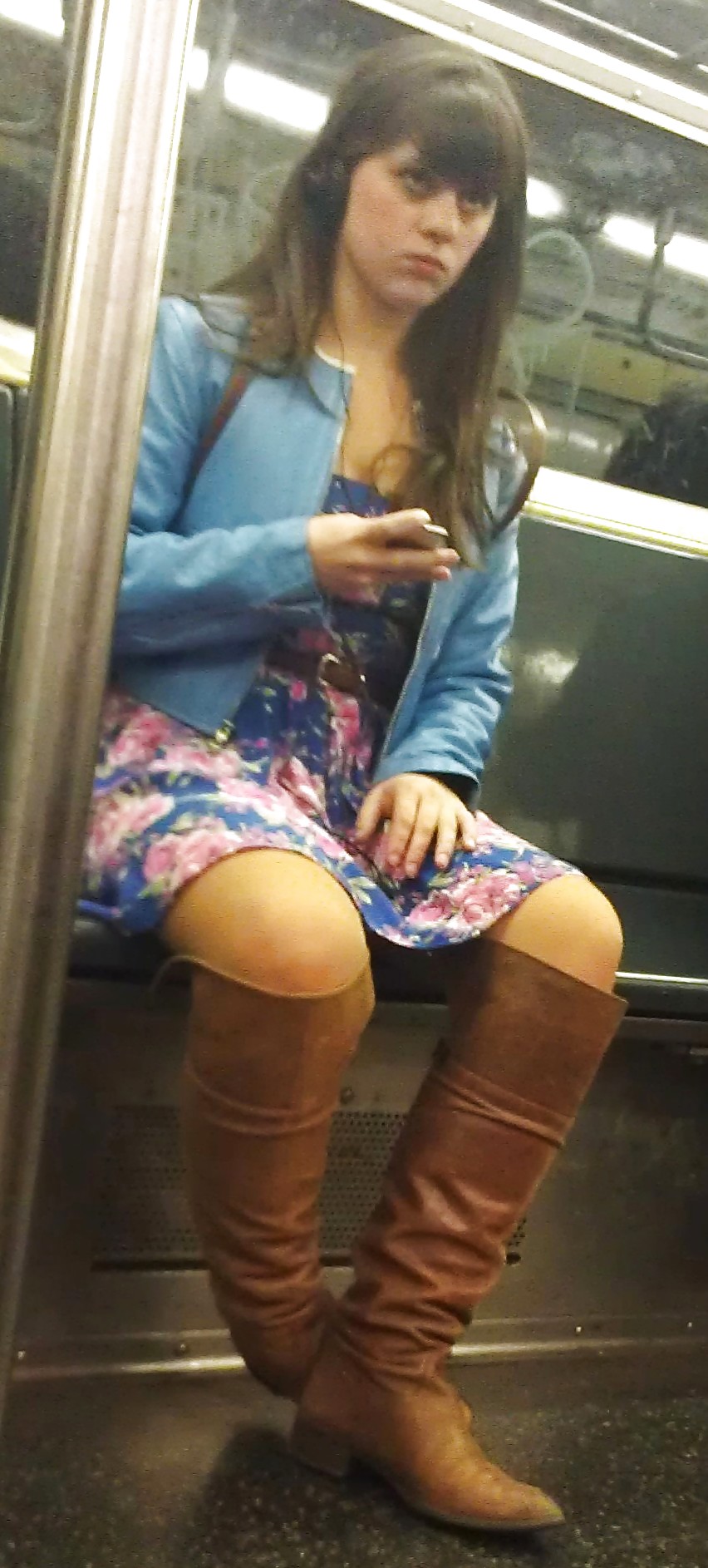 Zooey deschanel new york subway
 #9777239