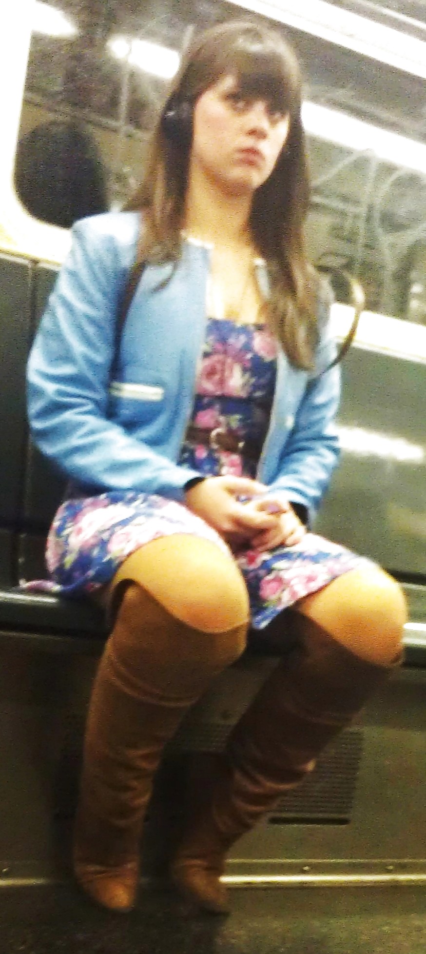 Zooey deschanel new york subway
 #9777292