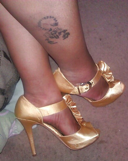 Tacones dorados
 #16684550