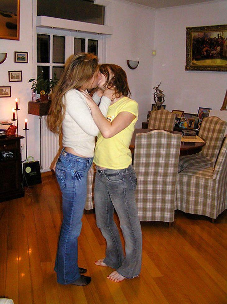 Queens in jeans LII - for my lesbian friends only. #10682071
