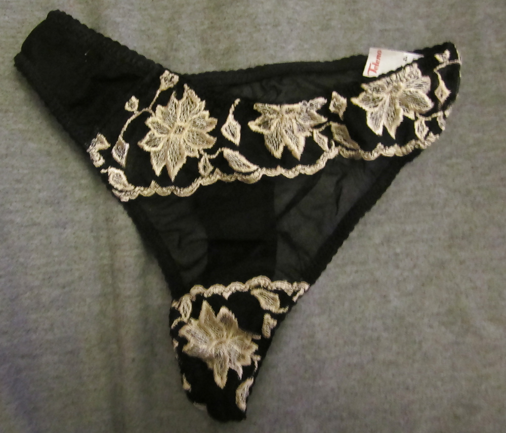 Tangas 
 #16162321