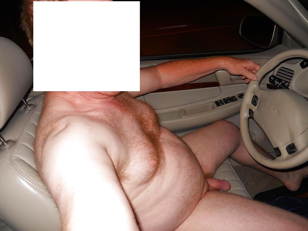 Yo conduciendo desnudo
 #6782681
