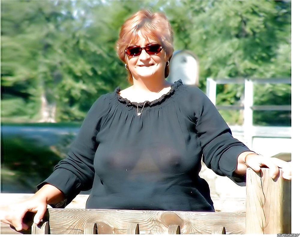 Braless 119.
 #10066675