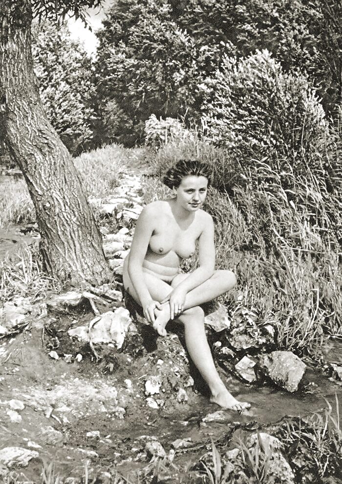 Unas cuantas chicas naturistas vintage que realmente me excitan (6)
 #21120768