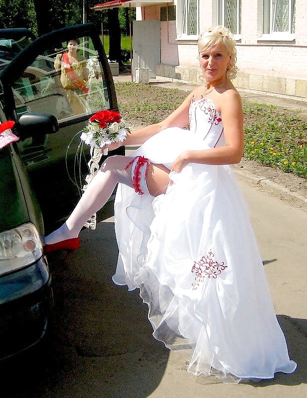 結婚式・花嫁のアップスカート
 #7209016