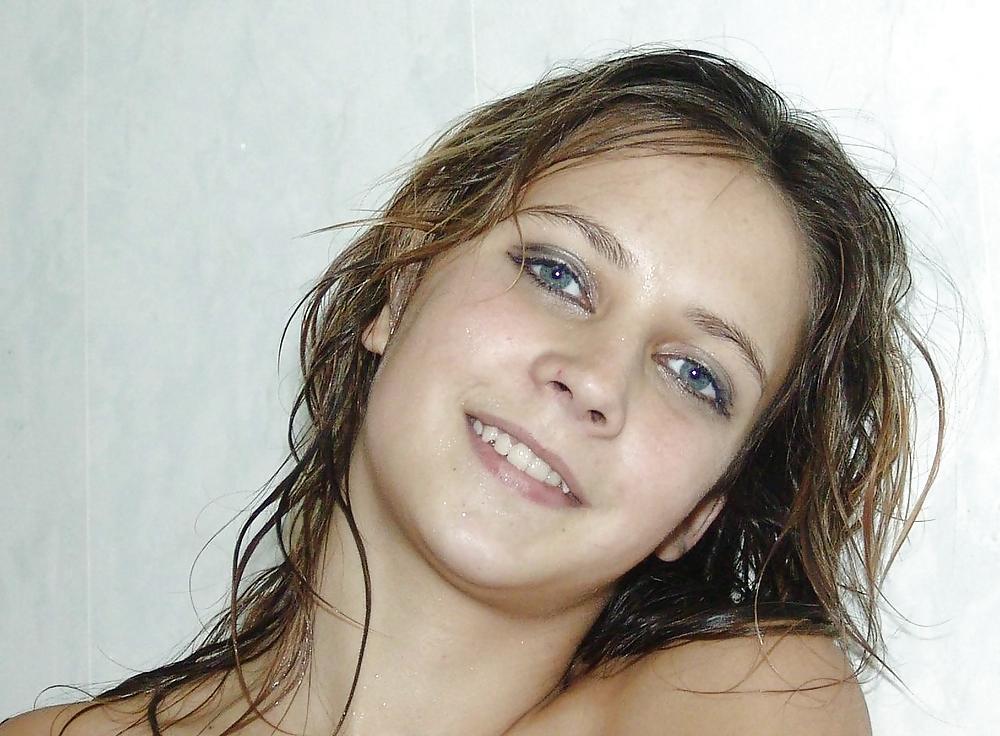 Little Liza - sexy in swimming bath
 #2183971