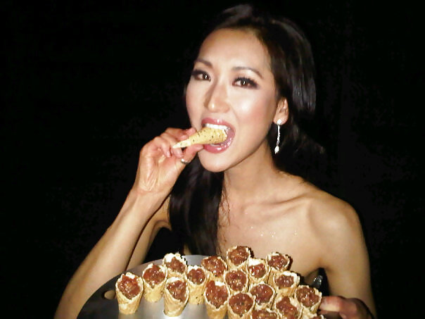 Kelly Choi, Hot Asian New York TV Host #6630731