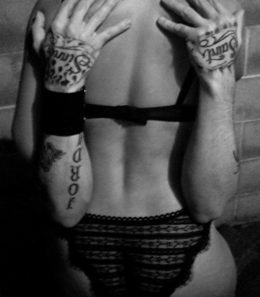 Pour elle 9
 #6076906