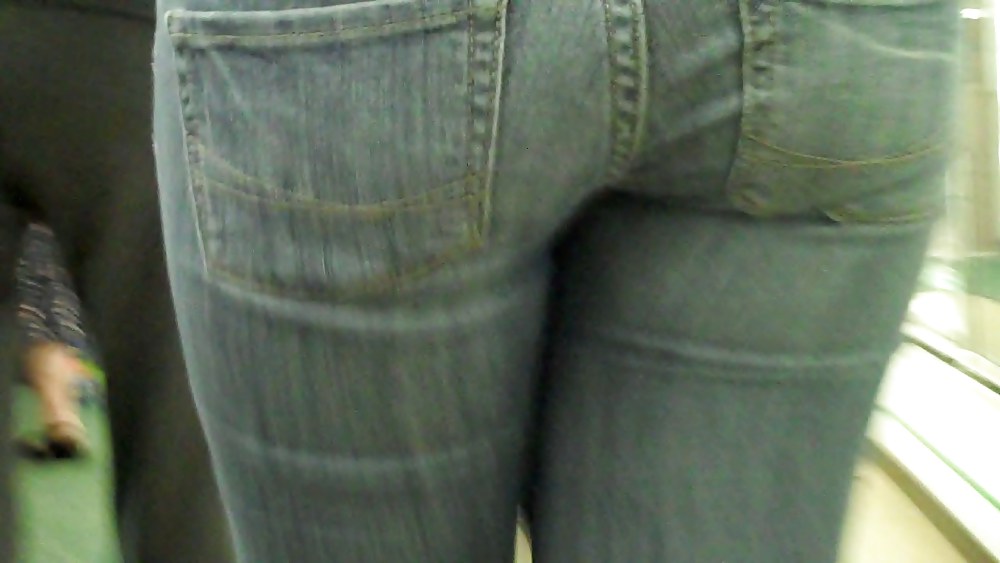 Jagd Nach Rasierten Ärschen & Arsch In Jeans #3665095