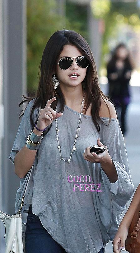 Selena Gomez #15925554