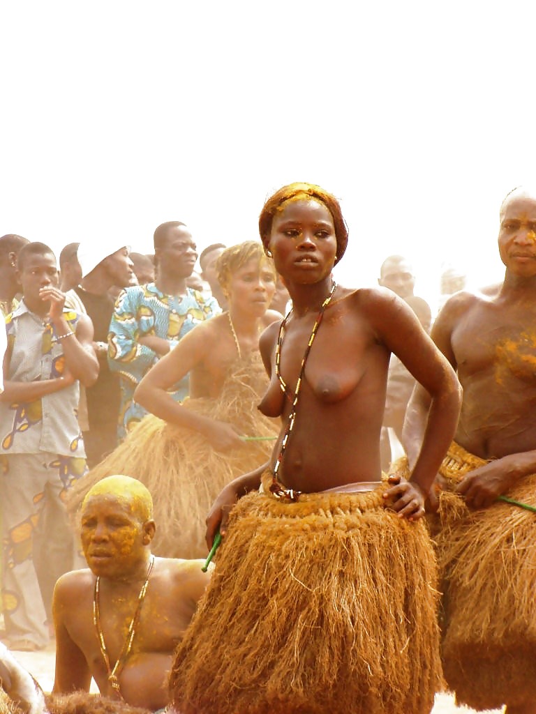 Tribus Africaines Les Femmes, Nathional Géographique #16960356