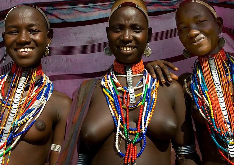 アフリカの部族の女性、自然の地理学
 #16960522