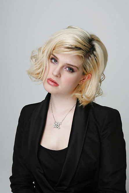 Kelly osbourne
 #13793486