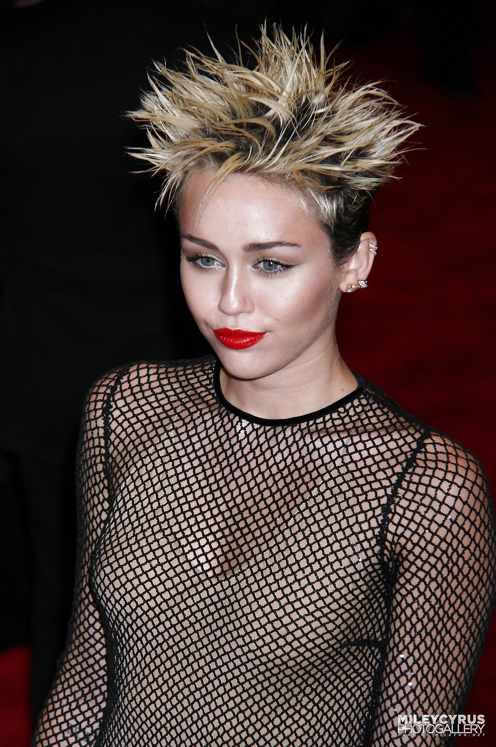 Sexy Hot Miley Cyrus Met Gala May 2013 #20008806