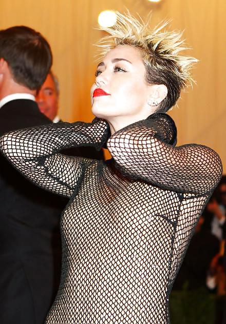 Sexy Hot Miley Cyrus Met Gala May 2013 #20008811