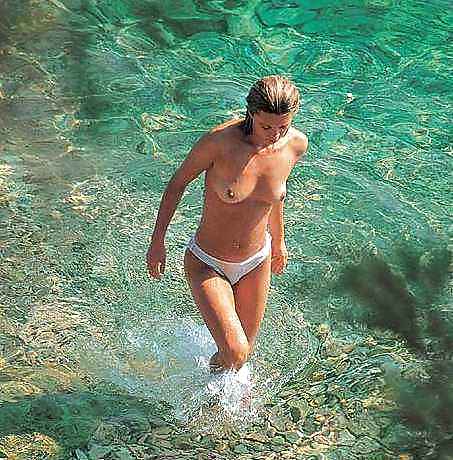 Topless beach girls 1. #8089154