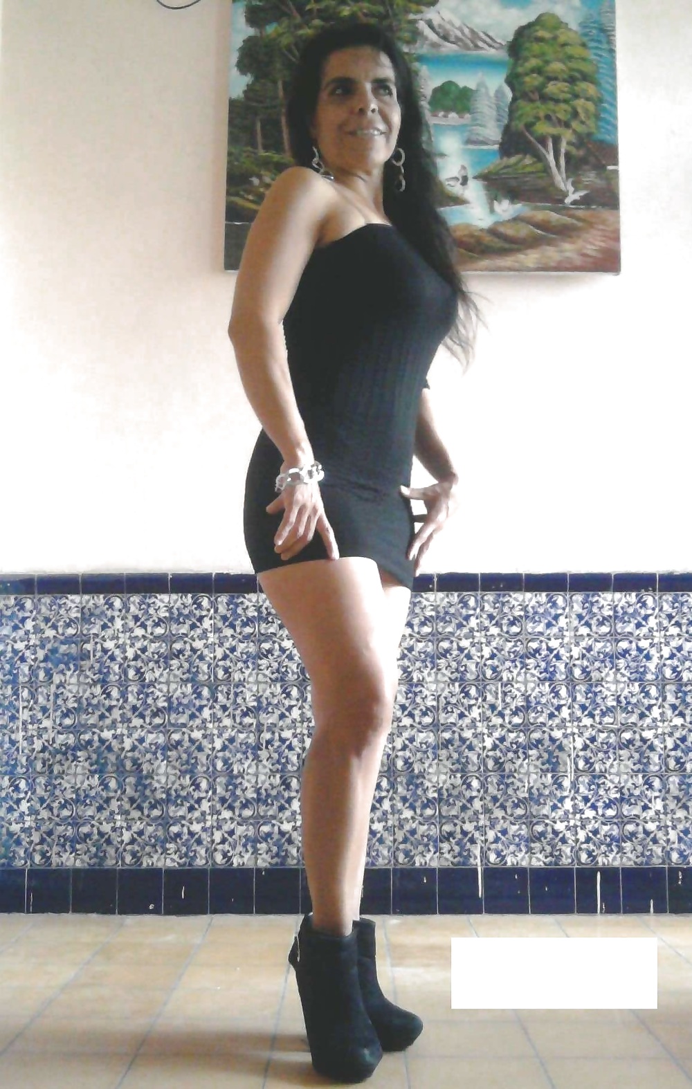 Latina mature cristina great legs thighs #20159708
