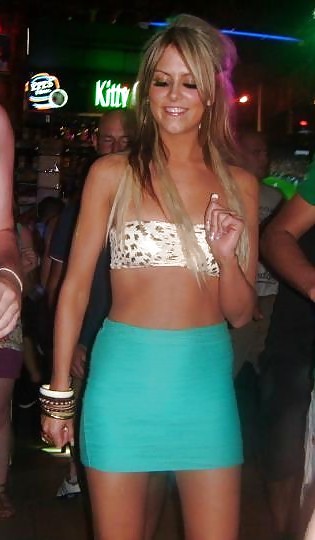 Adolescentes
 #18223879