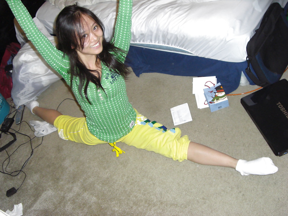 INTERRACIAL ASIAN VS. EBONY #8931833