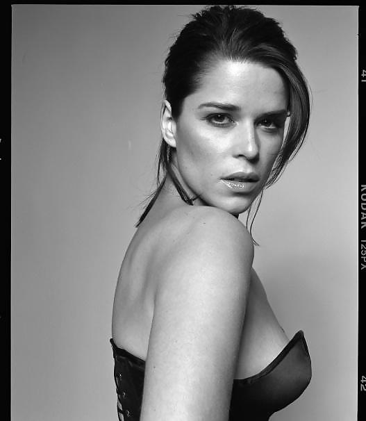 Neve Campbell #2158212