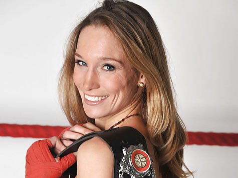 Sexy Deutsch Kickbox Champ Dr. Christine Theiss #20435408