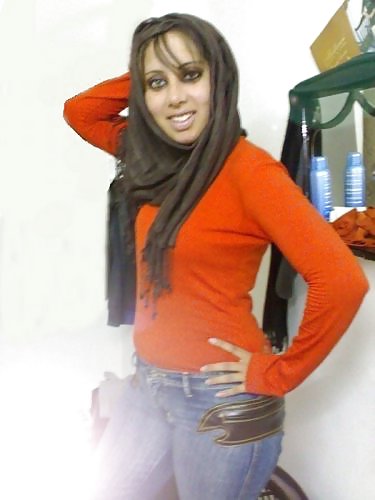 Hijab árabe
 #12061933